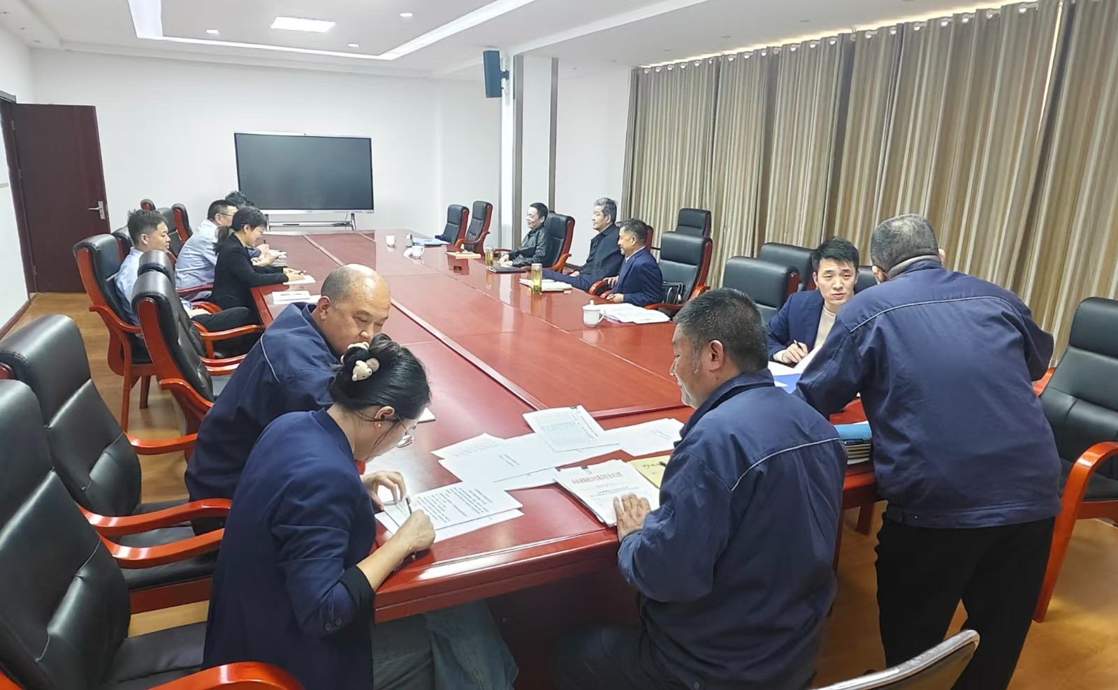 山東公用控股督導(dǎo)組蒞臨 山東聚源熱力公司開(kāi)展第一季度安全督導(dǎo)檢查